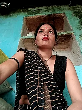 Snapshot of Dikchahot chatting on October 26, 2025, 5:08 am Dikchahot online show from October 26, 2025, 5:08 am