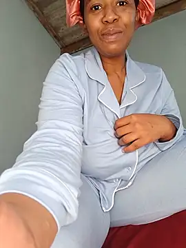 Snapshot of Miss-Alison chatting on June 27, 2026, 7:36 am Miss-Alison online show from June 27, 2026, 7:36 am