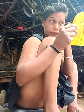 Snapshot of cute_diya_12 chatting on November 30, 2025, 3:07 am cute diya 12 online show from November 30, 2025, 3:07 am