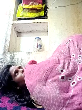 Snapshot of cute_diya_12 chatting on December 20, 2025, 3:09 am cute diya 12 online show from December 20, 2025, 3:09 am