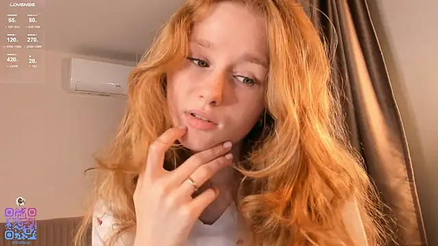 Snapshot of BreezeJam chatting on November 9, 2025, 11:03 am BreezeJam online show from November 9, 2025, 11:03 am