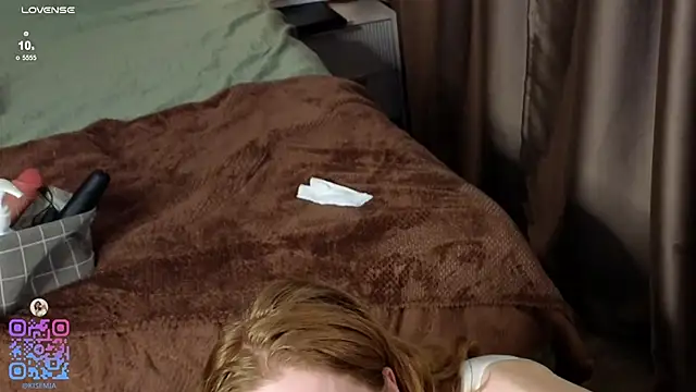 Snapshot of BreezeJam chatting on November 18, 2025, 3:26 pm BreezeJam online show from November 18, 2025, 3:26 pm