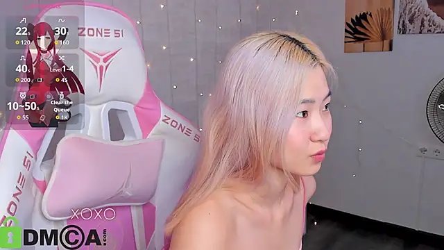 Aisi 18 online show from December 15, 2025, 12:16 am