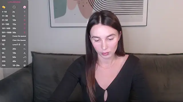 summer time13 online show from November 7, 2025, 4:44 pm