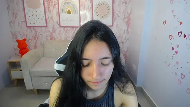 Snapshot of Kylie_ch1 chatting on November 8, 2025, 4:21 pm Kylie ch1 online show from November 8, 2025, 4:21 pm