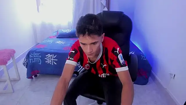 Aron Boyy online show from September 29, 2025, 8:14 pm