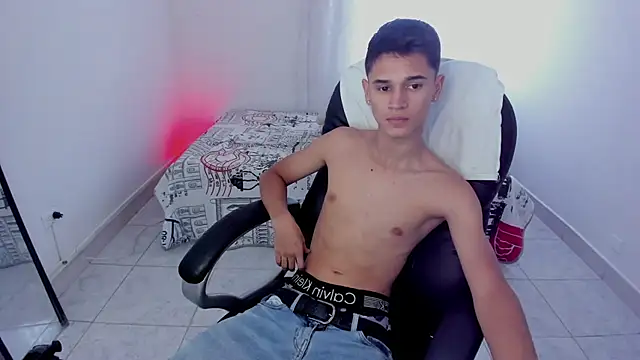 Aron Boyy online show from September 25, 2025, 10:05 pm