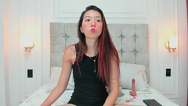 DulceEstrella  online show from October 9, 2025, 5:08 am