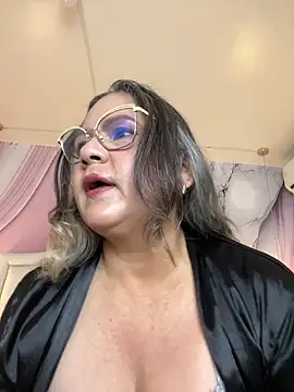Lucy Milf 474 online show from May 30, 2026, 11:49 am