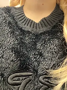 Sky Cutie online show from November 1, 2025, 5:03 am