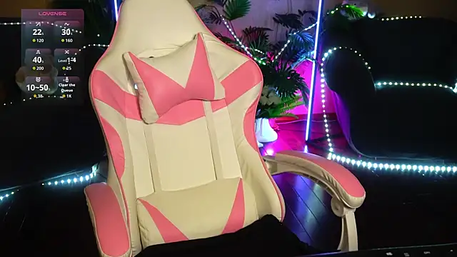 AnitaVon online show from October 25, 2025, 8:13 am