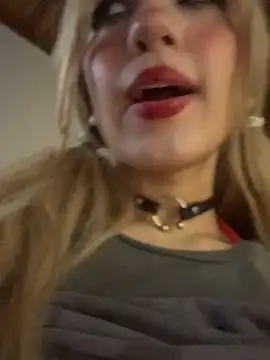 Snapshot of SweetBunnyGF chatting on September 17, 2025, 11:07 pm SweetBunnyGF online show from September 17, 2025, 11:07 pm