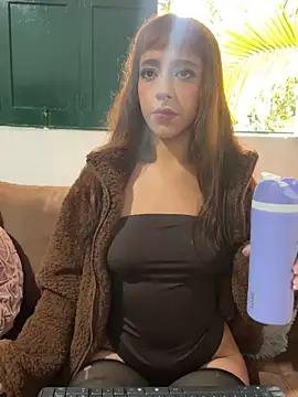 AliceMrtnz online show from March 6, 2026, 6:58 pm