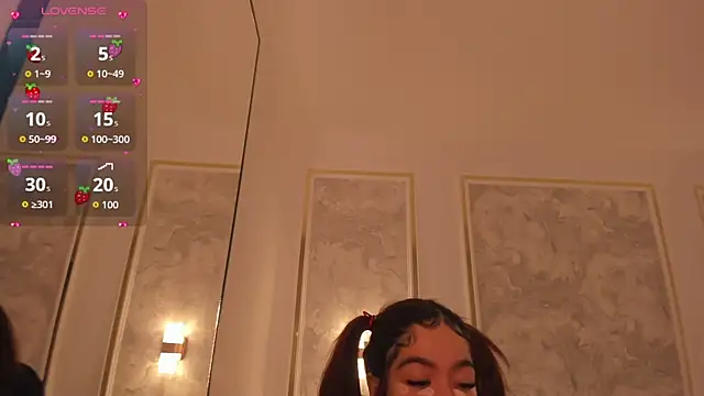 doll eyees  online show from October 9, 2025, 2:23 am