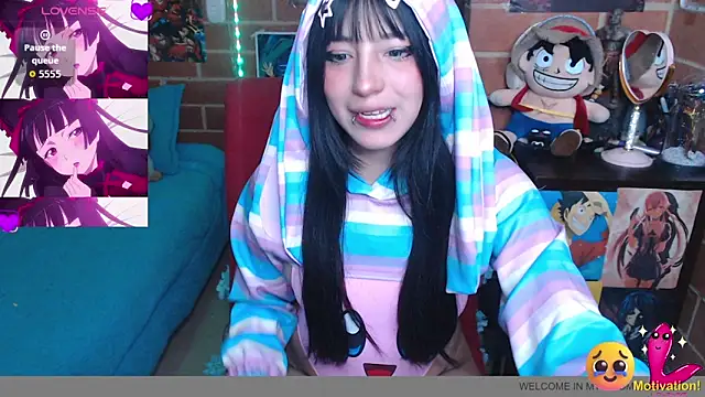  alexa19pretty  online show from September 15, 2025, 5:57 pm