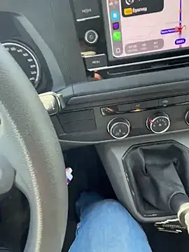 julienCr7 online show from April 17, 2026, 10:07 am