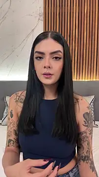 AliceRitter online show from April 7, 2026, 10:11 pm