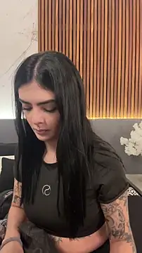 AliceRitter online show from April 14, 2026, 10:26 pm