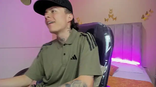 Snapshot of Nascary_Fox chatting on February 16, 2026, 8:07 pm Nascary Fox online show from February 16, 2026, 8:07 pm