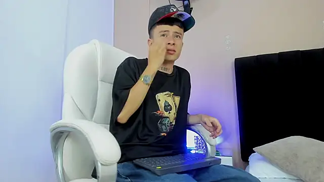 Nascary Fox online show from September 22, 2025, 8:04 pm