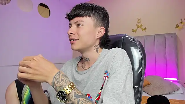 Snapshot of Nascary_Fox chatting on February 11, 2026, 7:36 pm Nascary Fox online show from February 11, 2026, 7:36 pm