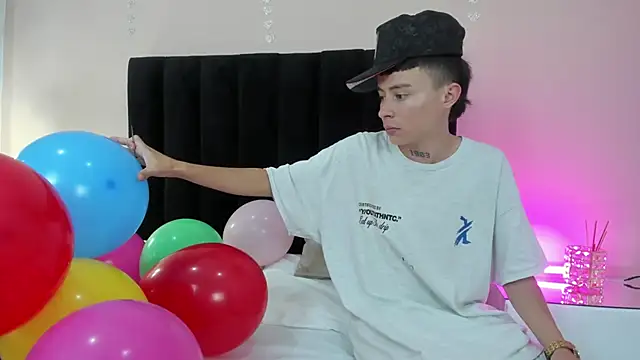 Nascary Fox online show from September 25, 2025, 8:04 pm