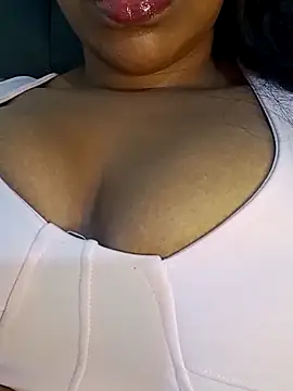 Kitana77 online show from October 25, 2025, 4:22 am