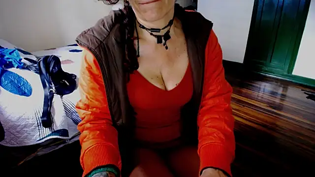 Snapshot of fenix_colette chatting on May 20, 2026, 1:52 pm fenix colette online show from May 20, 2026, 1:52 pm