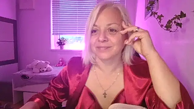 Linsy Kim online show from December 5, 2025, 6:56 am