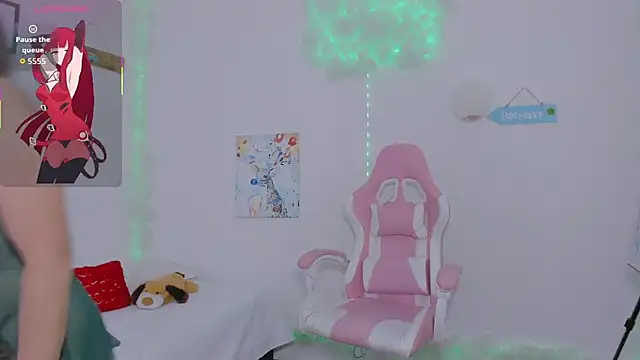 milfAaura online show from September 30, 2025, 2:06 am