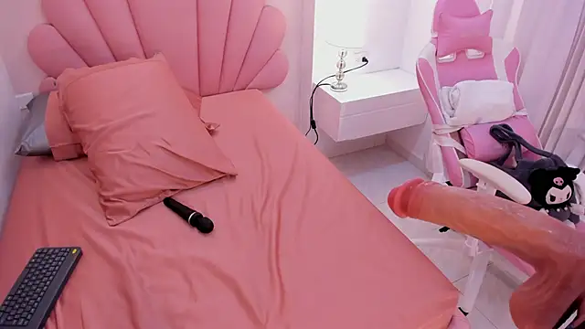 mia yeager online show from September 19, 2025, 9:24 am