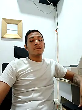 Snapshot of JoaoSalgado chatting on September 14, 2025, 12:22 am JoaoSalgado online show from September 14, 2025, 12:22 am