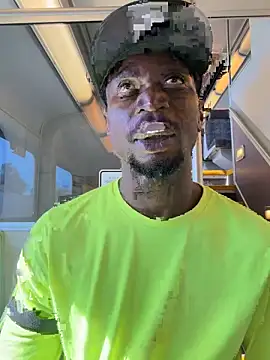 Snapshot of Vikehim chatting on November 10, 2025, 6:57 pm Vikehim online show from November 10, 2025, 6:57 pm