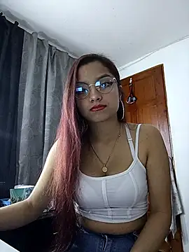 Snapshot of NaughtyLola_26 chatting on September 29, 2025, 9:20 pm NaughtyLola 26 online show from September 29, 2025, 9:20 pm