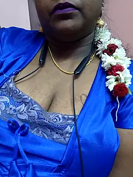 Snapshot of bakyasree143 chatting on September 15, 2025, 3:56 pm bakyasree143 online show from September 15, 2025, 3:56 pm
