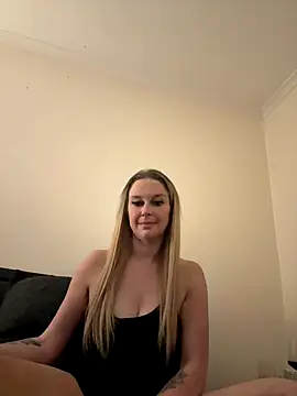 Snapshot of imyourgoodgirl69 chatting on September 19, 2025, 10:08 am imyourgoodgirl69 online show from September 19, 2025, 10:08 am