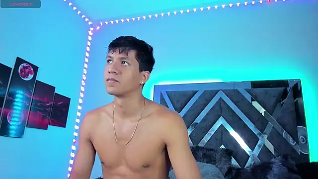 Robertmiller21 online show from October 5, 2025, 4:47 am