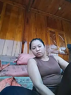 venu00 online show from October 18, 2025, 4:36 am