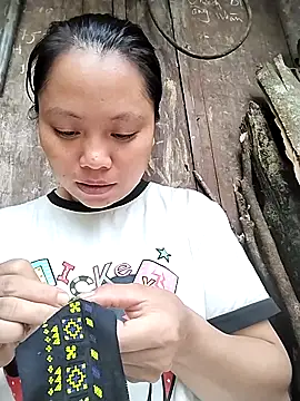 venu00 online show from October 20, 2025, 2:02 am