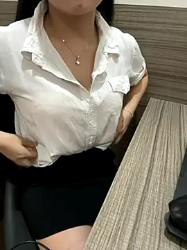 kem 2000 online show from November 24, 2025, 12:38 pm