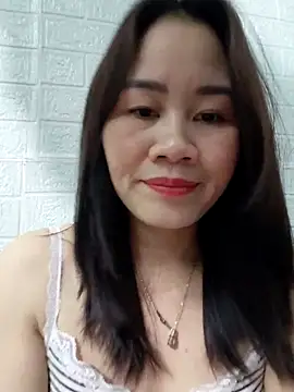 Singlemom69x online show from November 27, 2025, 2:39 pm