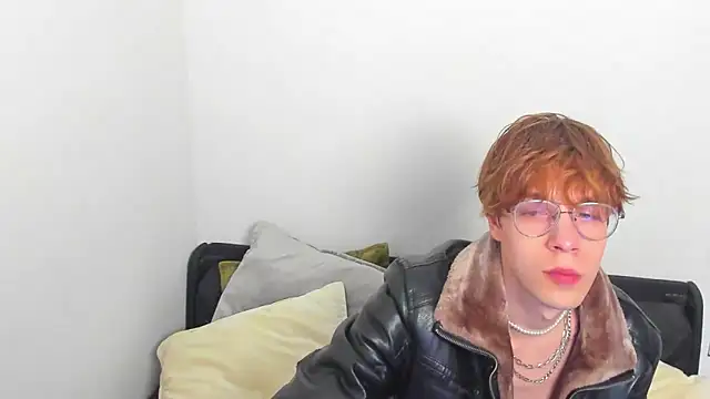 JasperWilson online show from October 9, 2025, 4:29 pm