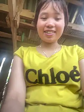 Ngoc-bbi online show from April 15, 2026, 5:46 am
