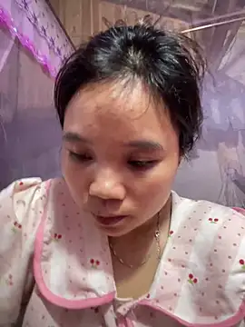 Ngoc-bbi online show from May 23, 2026, 6:23 am