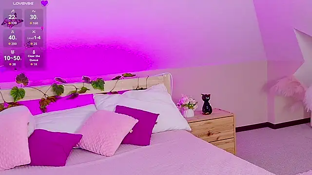 Liann Stark online show from April 22, 2026, 6:53 am