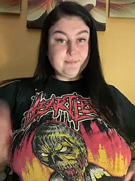 DazzzlingDame online show from April 15, 2026, 7:58 pm