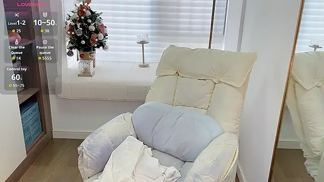 BlueBaby-77 online show from October 24, 2025, 2:54 am