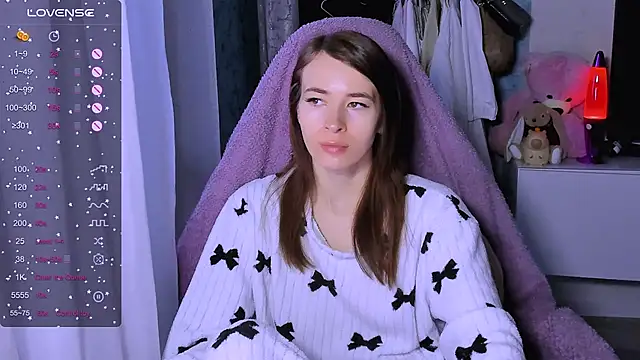 ZoyaMill online show from December 1, 2025, 6:58 am