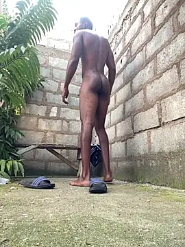 Makemecum634941 online show from November 15, 2025, 7:01 am