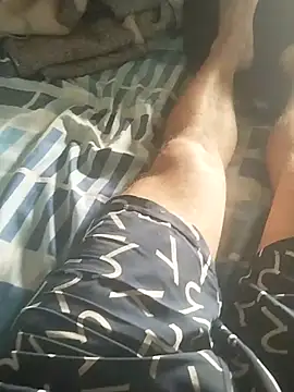daviz1987 online show from June 6, 2026, 2:11 pm